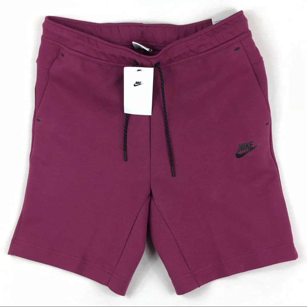 NEW Nike Tech Fleece Shorts
